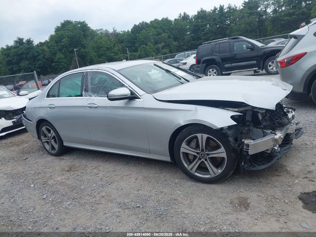 2020 Mercedes-benz E 350 მანქანა იყიდება აუქციონზე, vin: WDDZF8DB7LA744151, აუქციონის ნომერი: 45914090