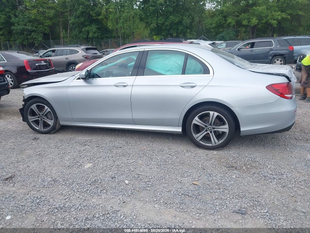 2020 Mercedes-benz E 350 მანქანა იყიდება აუქციონზე, vin: WDDZF8DB7LA744151, აუქციონის ნომერი: 45914090