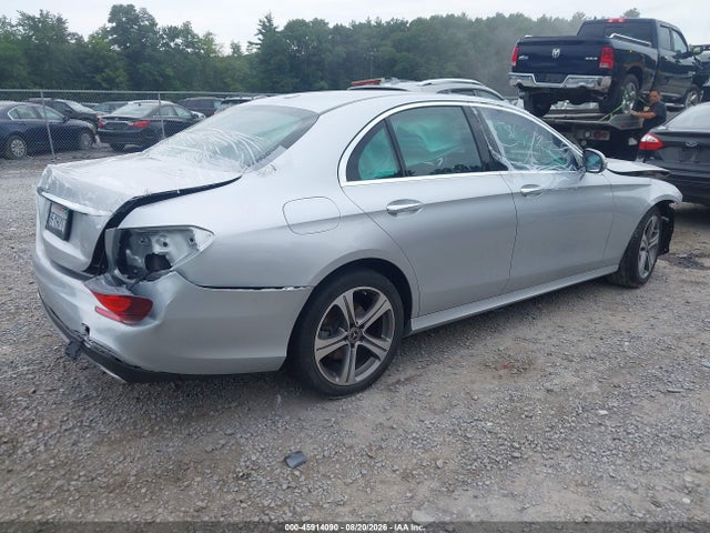 2020 Mercedes-benz E 350 მანქანა იყიდება აუქციონზე, vin: WDDZF8DB7LA744151, აუქციონის ნომერი: 45914090