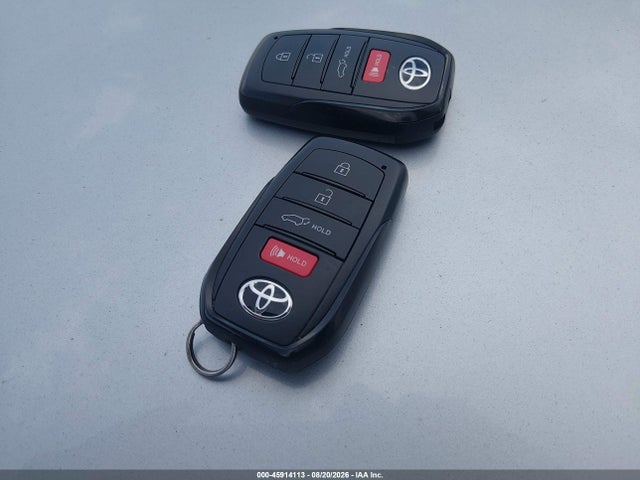 45914113 :رقم المزاد ، 7MUCAAAG0RV086423 vin ، 2024 Toyota Corolla Cross Le مزاد بيع