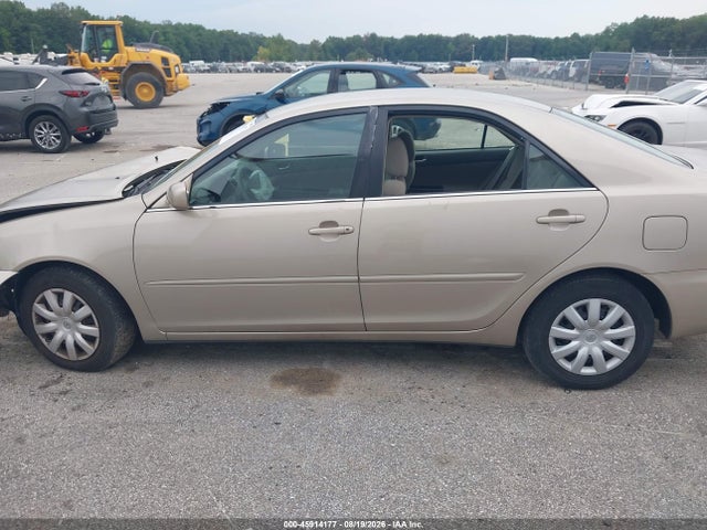 Продажа на аукционе авто 2005 Toyota Camry Le, vin: 4T1BE32K55U509247, номер лота: 45914177
