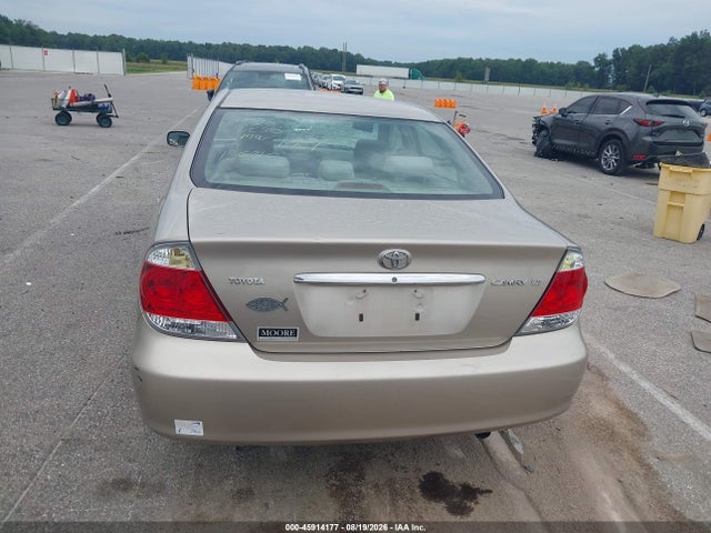 Продажа на аукционе авто 2005 Toyota Camry Le, vin: 4T1BE32K55U509247, номер лота: 45914177