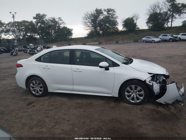 5YFB4MDE4TP415178 Toyota COROLLA LE