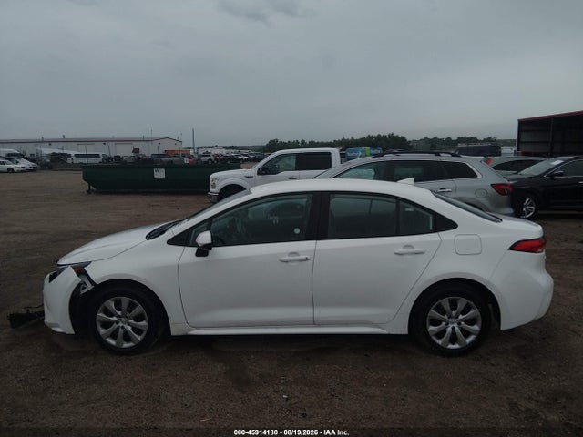 5YFB4MDE4TP415178 Toyota COROLLA LE