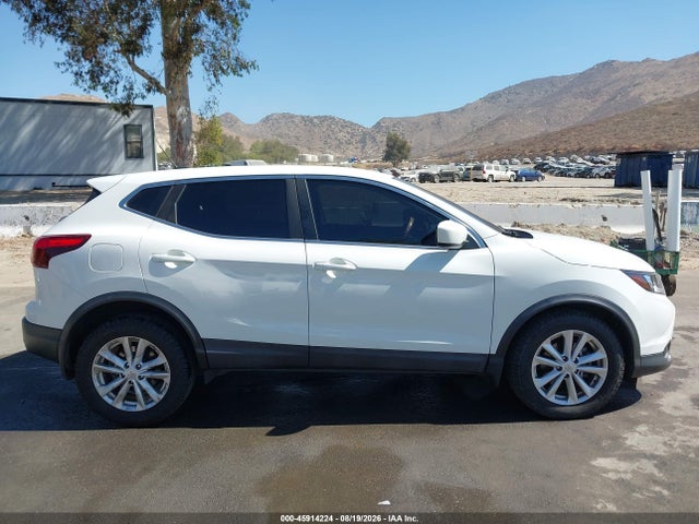 Продаж на аукціоні авто 2017 Nissan Rogue Sport S, vin: JN1BJ1CRXHW133253, номер лоту: 45914224