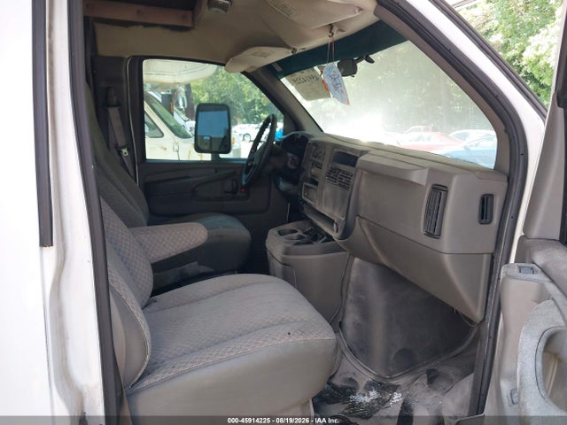 45914225 :رقم المزاد ، 1GBJG31U131101179 vin ، 2003 Chevrolet Express Cutaway Base W/c7a مزاد بيع
