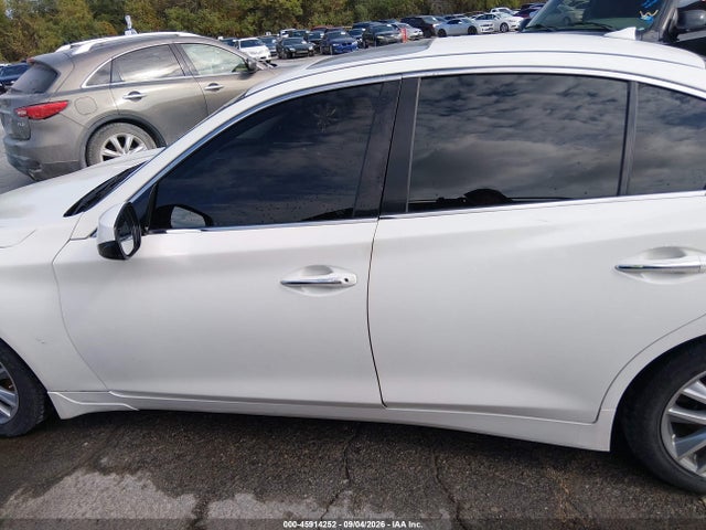 Продажа на аукционе авто 2015 Infiniti Q50 Premium, vin: JN1BV7AP5FM335032, номер лота: 45914252
