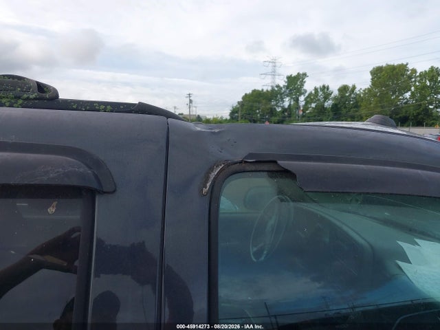 2004 Chevrolet Suburban 1500 Lt მანქანა იყიდება აუქციონზე, vin: 3GNFK16ZX4G291745, აუქციონის ნომერი: 45914273