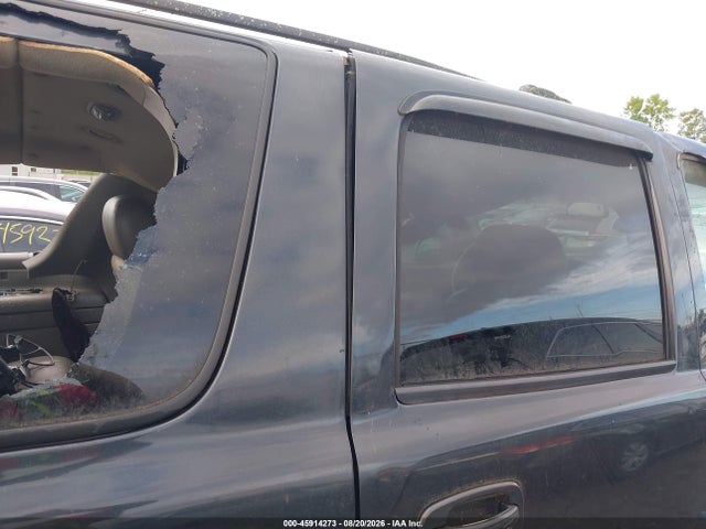 2004 Chevrolet Suburban 1500 Lt მანქანა იყიდება აუქციონზე, vin: 3GNFK16ZX4G291745, აუქციონის ნომერი: 45914273
