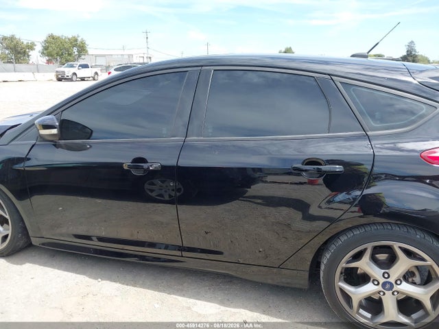 Ford FOCUS ST 2016 1FADP3L99GL203640 Image 17