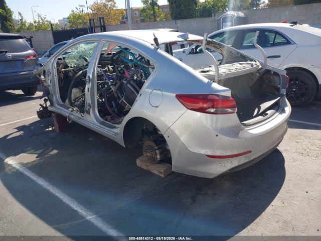 Hyundai ELANTRA SEL 2018 5NPD84LF0JH220261 Image 3