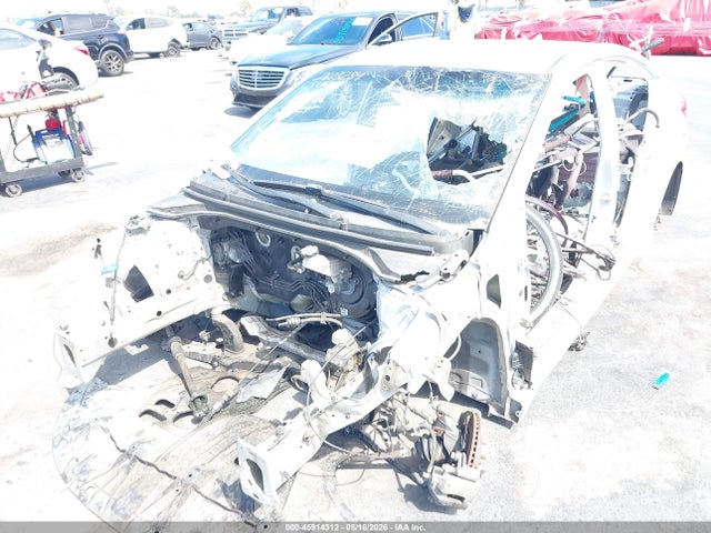 Hyundai ELANTRA SEL 2018 5NPD84LF0JH220261 Image 6
