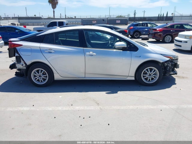 Toyota Prius Prime Premium 2017 JTDKARFP8H3060102 Image 14