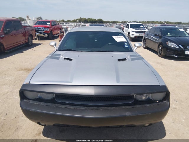 45914338 :رقم المزاد ، 2C3CDYBT9CH195611 vin ، 2012 Dodge Challenger R/t مزاد بيع