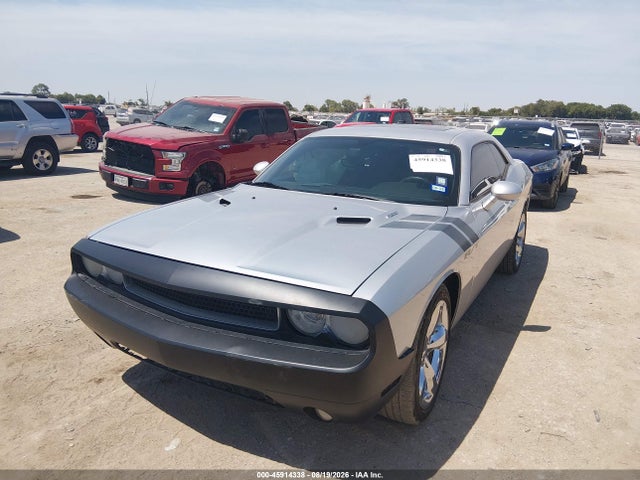 45914338 :رقم المزاد ، 2C3CDYBT9CH195611 vin ، 2012 Dodge Challenger R/t مزاد بيع