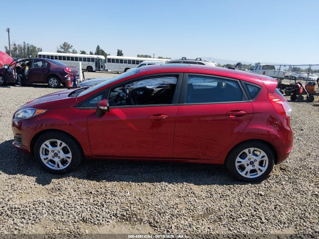 2015 Ford Fiesta Se მანქანა იყიდება აუქციონზე, vin: 3FADP4EJ2FM133618, აუქციონის ნომერი: 45914394