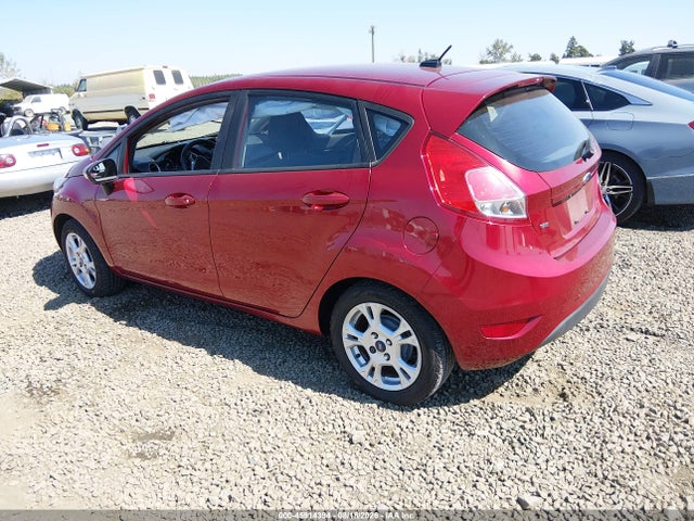 2015 Ford Fiesta Se მანქანა იყიდება აუქციონზე, vin: 3FADP4EJ2FM133618, აუქციონის ნომერი: 45914394