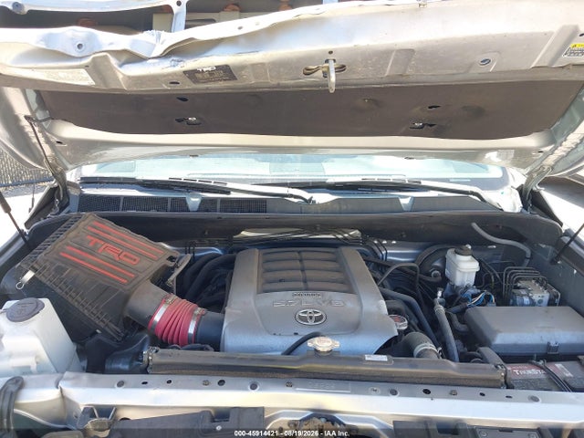 5TFRY5F18KX248438 Toyota Tundra Sr5 5.7l V8