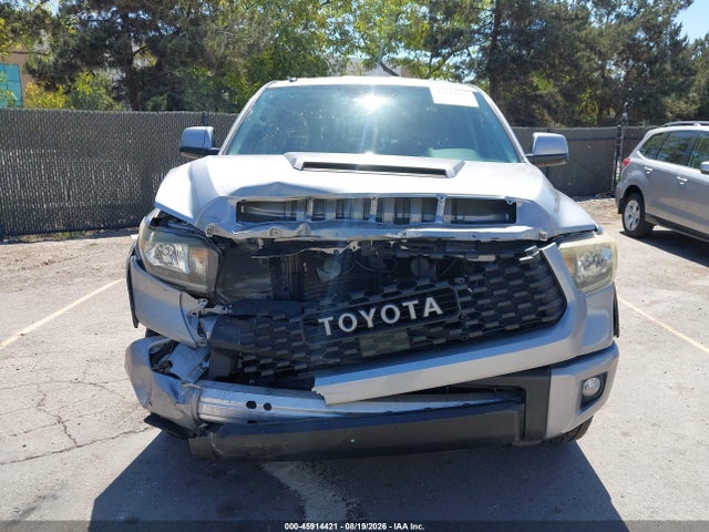 5TFRY5F18KX248438 Toyota Tundra Sr5 5.7l V8