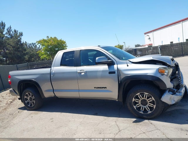 5TFRY5F18KX248438 Toyota Tundra Sr5 5.7l V8