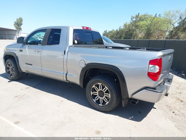 5TFRY5F18KX248438 Toyota Tundra Sr5 5.7l V8