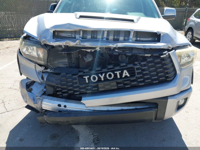 5TFRY5F18KX248438 Toyota Tundra Sr5 5.7l V8