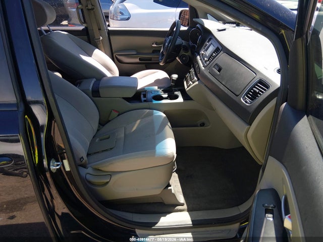 45914477 :رقم المزاد ، KNDMA5C10H6258995 vin ، 2017 Kia Sedona L مزاد بيع