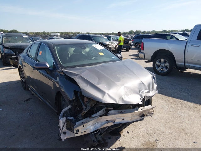 45914537 :رقم المزاد ، 4T1G11AK7MU555927 vin ، 2021 Toyota Camry Se مزاد بيع