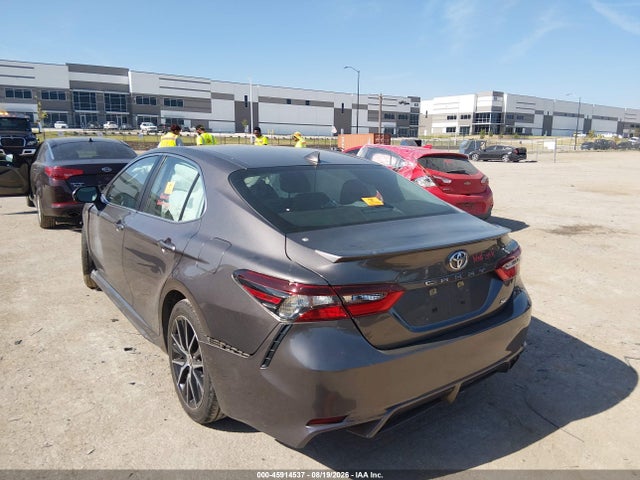 2021 Toyota Camry Se მანქანა იყიდება აუქციონზე, vin: 4T1G11AK7MU555927, აუქციონის ნომერი: 45914537