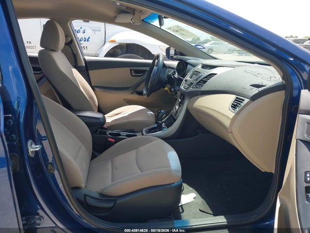 Продажа на аукционе авто 2016 Hyundai Elantra Se, vin: 5NPDH4AE9GH797261, номер лота: 45914628