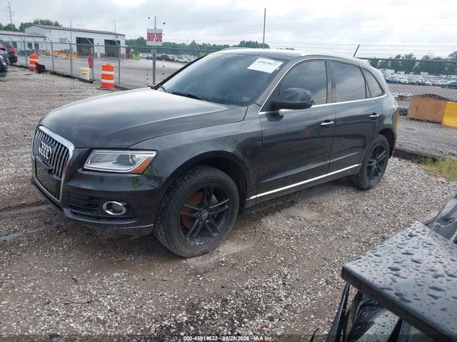 Audi Q5 2.0t Premium 2016 WA1L2AFP0GA017204 Image 2
