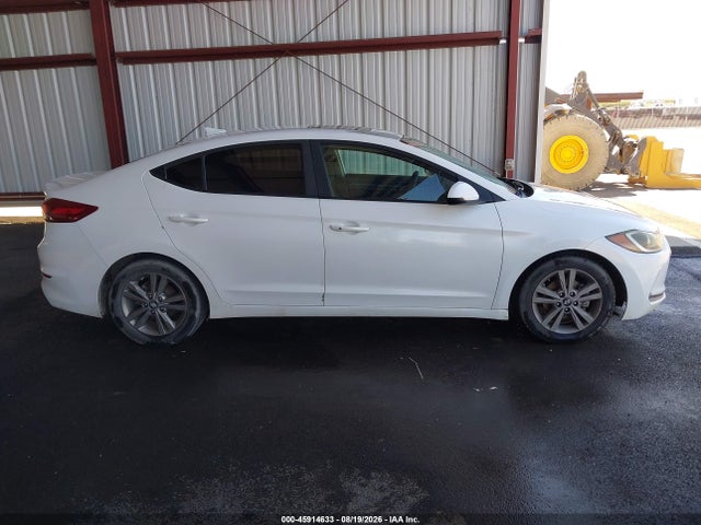 Hyundai Elantra Value Edition 2018 5NPD84LF7JH360629 Image 13
