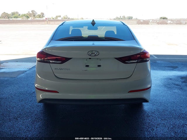 Hyundai Elantra Value Edition 2018 5NPD84LF7JH360629 Image 16