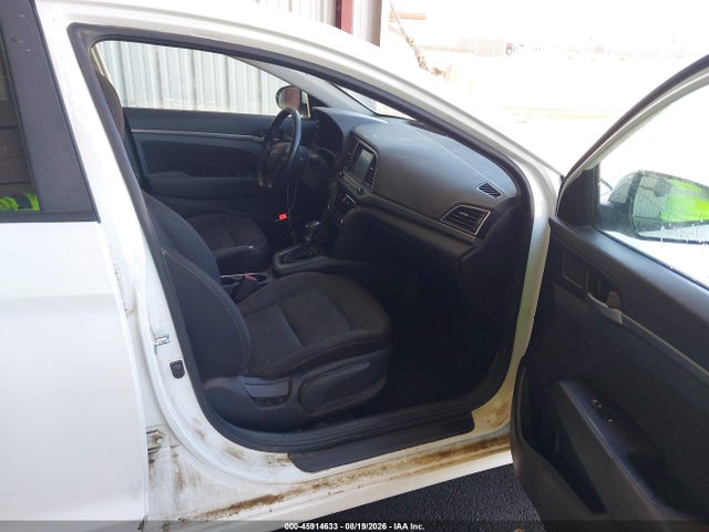 Hyundai Elantra Value Edition 2018 5NPD84LF7JH360629 Image 5