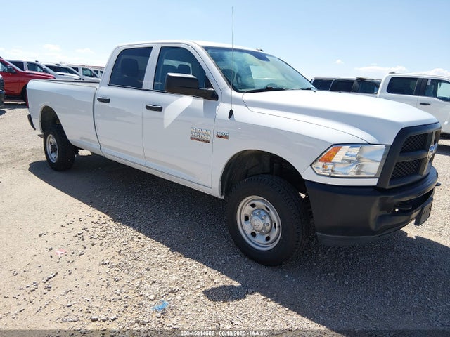 45914682 :رقم المزاد ، 3C6TR5HT9JG287597 vin ، 2018 Ram 2500 Tradesman  4x4 8' Box مزاد بيع