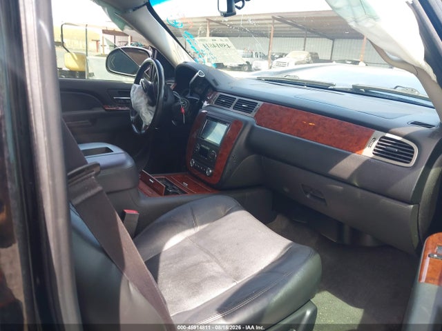 45914811 :رقم المزاد ، 1GNSKKE74DR289509 vin ، 2013 Chevrolet Suburban Ltz مزاد بيع