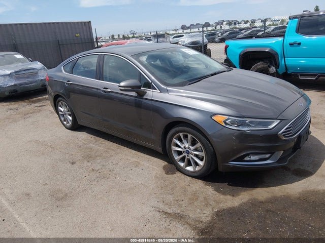 2017 3FA6P0HD5HR195673 main image