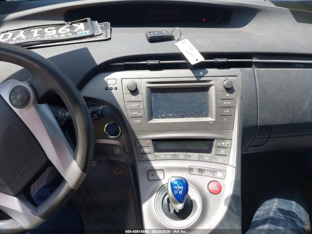 Toyota Prius Two 2014 JTDKN3DUXE1741153 Image 11
