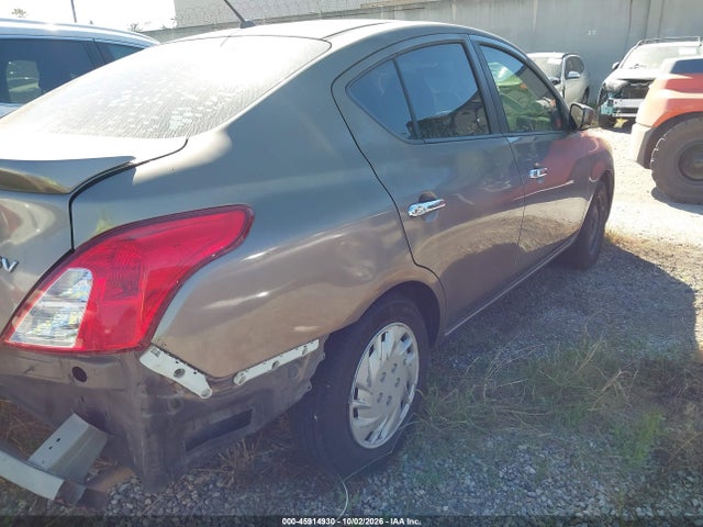 2016 Nissan Versa 1.6 S/1.6 S+/1.6 Sl/1.6 Sv მანქანა იყიდება აუქციონზე, vin: 3N1CN7AP2GL857102, აუქციონის ნომერი: 45914930