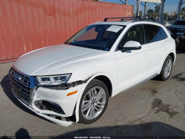 WA1BNAFY9K2053245 Audi Q5 45 Premium