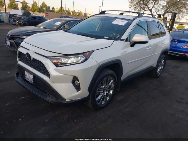 2021 Toyota Rav4 Xle Premium მანქანა იყიდება აუქციონზე, vin: 2T3A1RFV7MW226272, აუქციონის ნომერი: 45914958