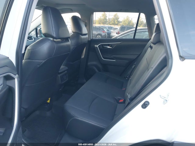 2021 Toyota Rav4 Xle Premium მანქანა იყიდება აუქციონზე, vin: 2T3A1RFV7MW226272, აუქციონის ნომერი: 45914958