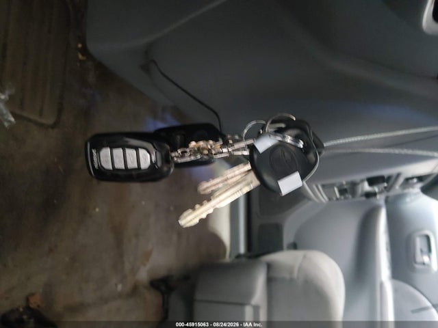 2000 Toyota Sienna Le მანქანა იყიდება აუქციონზე, vin: 4T3ZF13C5YU203460, აუქციონის ნომერი: 45915063