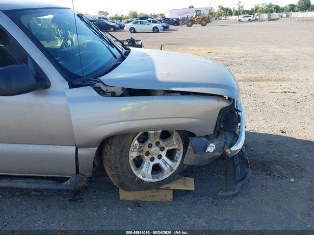 45915068 :رقم المزاد ، 1GNEK13T14J138987 vin ، 2004 Chevrolet Tahoe Ls مزاد بيع
