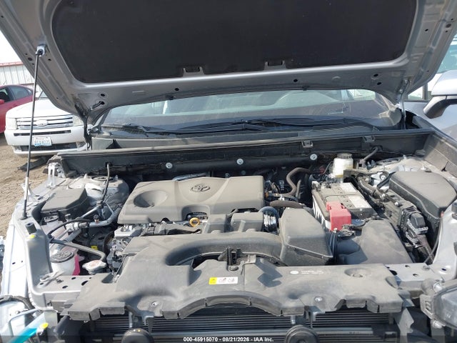 2T3P1RFV2RC484511 Toyota Rav4 Xle