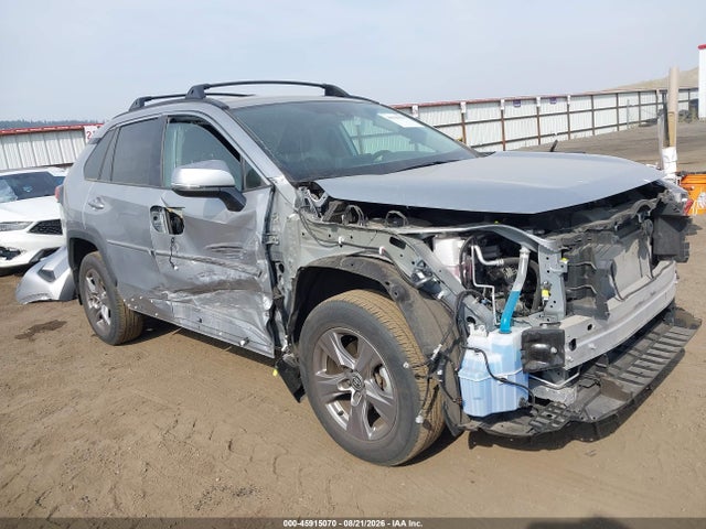 2T3P1RFV2RC484511 Toyota Rav4 Xle