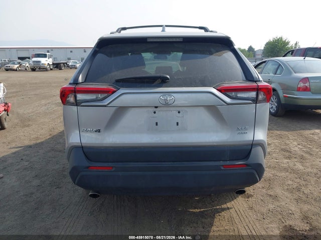 2T3P1RFV2RC484511 Toyota Rav4 Xle