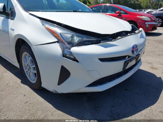 Toyota Prius Two 2016 JTDKBRFU5G3006869 Image 18