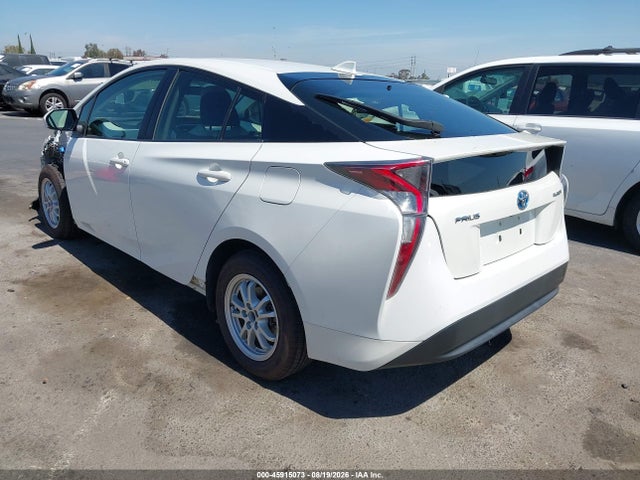 Toyota Prius Two 2016 JTDKBRFU5G3006869 Image 3