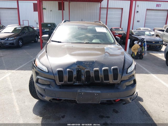 Продаж на аукціоні авто 2016 Jeep Cherokee Trailhawk, vin: 1C4PJMBS8GW151371, номер лоту: 45915105